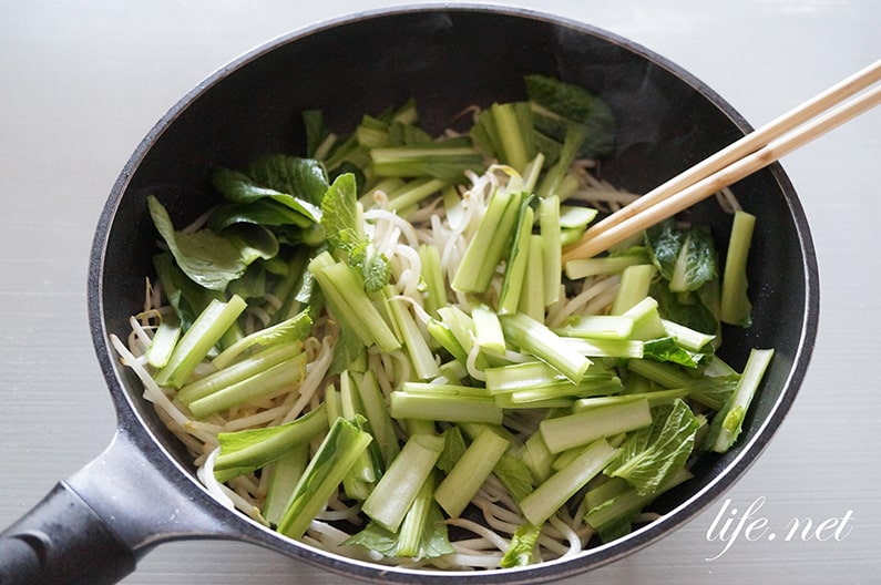 小松菜の炒めナムルの作り方。茹でないで簡単！味付けは醤油で。
