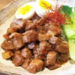 牛の角煮丼のレシピ。男子ごはんの人気メニュー。
