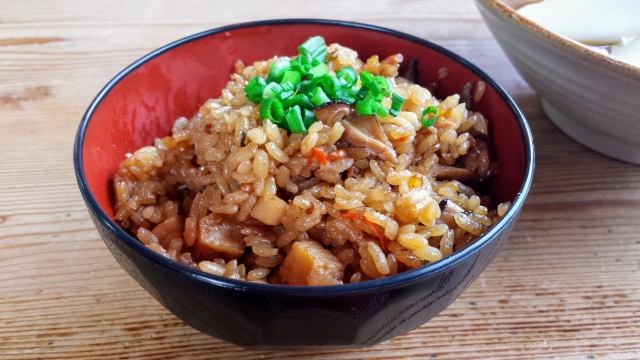 男子ごはんのジューシーのレシピ。沖縄県のご当地料理。