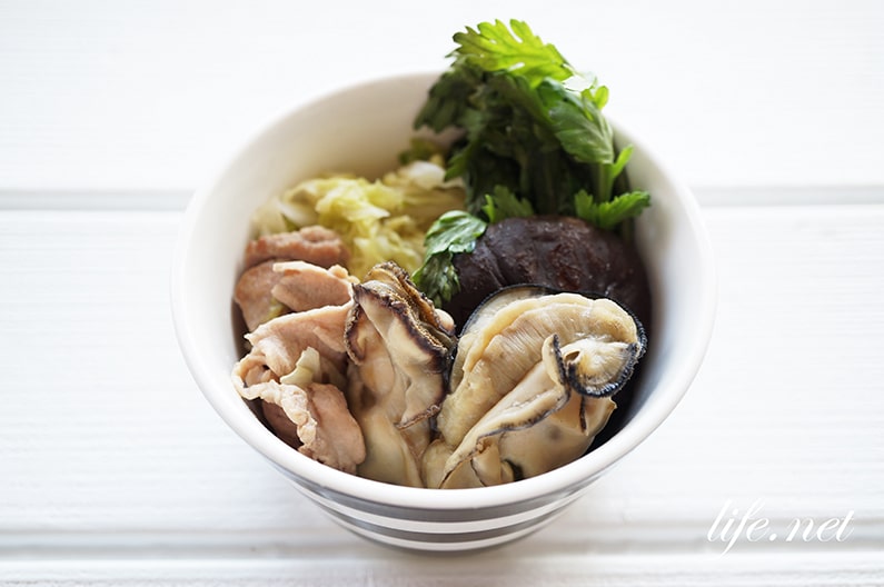 牡蠣と豚肉の鍋のレシピ。プロのうまみ最強の絶品牡蠣鍋。
