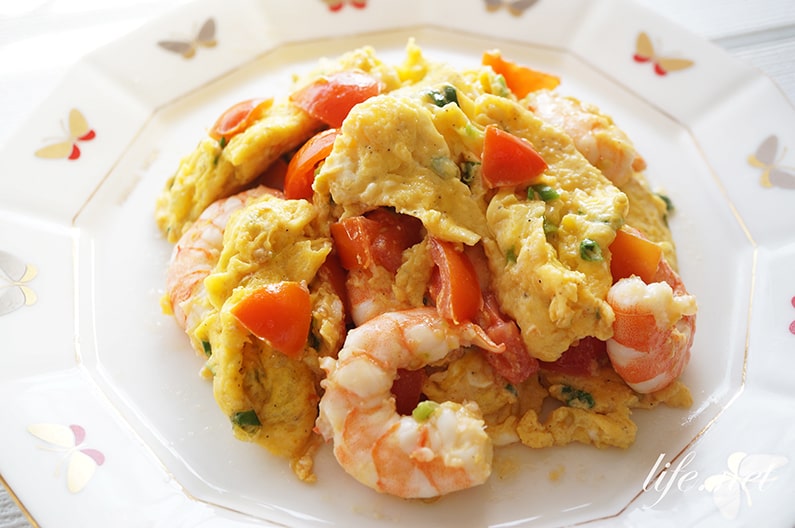 海老とトマトのふわふわ卵炒めのレシピ 本格中華を家庭でも Life Net