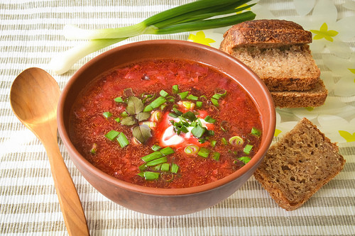 トマトと舞茸のにんにくスープレシピ