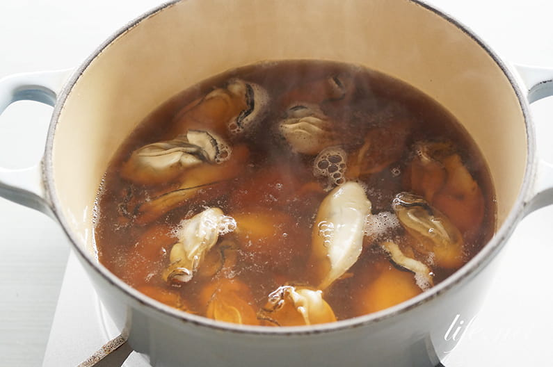 男子ごはんの牡蠣の炊き込みご飯のレシピ。栗原心平さんの作り方。
