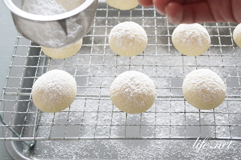 栗原はるみさんのほろほろホワイトクッキーのレシピ。NHKで話題。