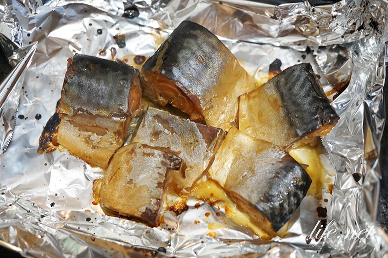 鯖缶の小松菜炒めのレシピ。あさイチで話題、味噌煮缶の簡単おかず。