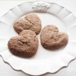 ハートのチョコクッキーのレシピ。型不要で簡単！バレンタインに。