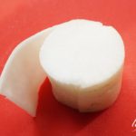 簡単な大根の皮のむき方。指と爪楊枝で！得する人で話題の方法。