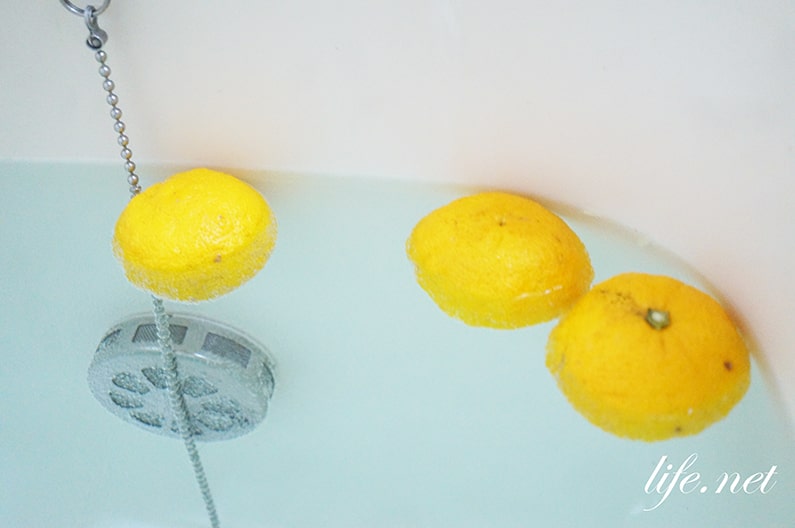 ゆず湯の効果的な入り方とは？体の芯まで温まる柚子風呂の入り方。
