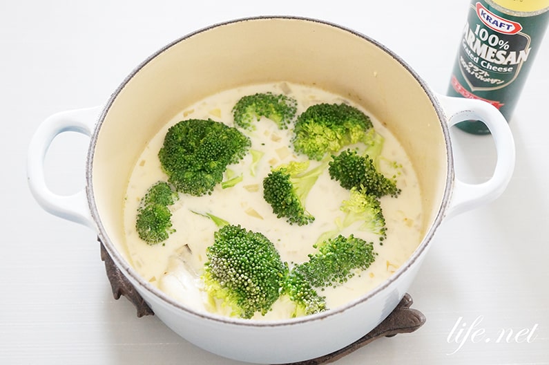 ブロッコリーと牡蠣の味噌クリームスープのレシピ。栄養価が抜群。