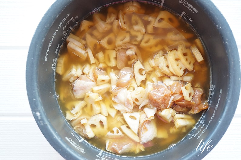 れんこんと鶏肉の炊き込みご飯の作り方。相葉マナブで話題のレシピ。