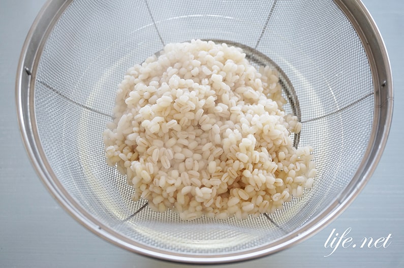 もち麦のサラダのレシピ。茹で方がポイント！作り置きにも便利。