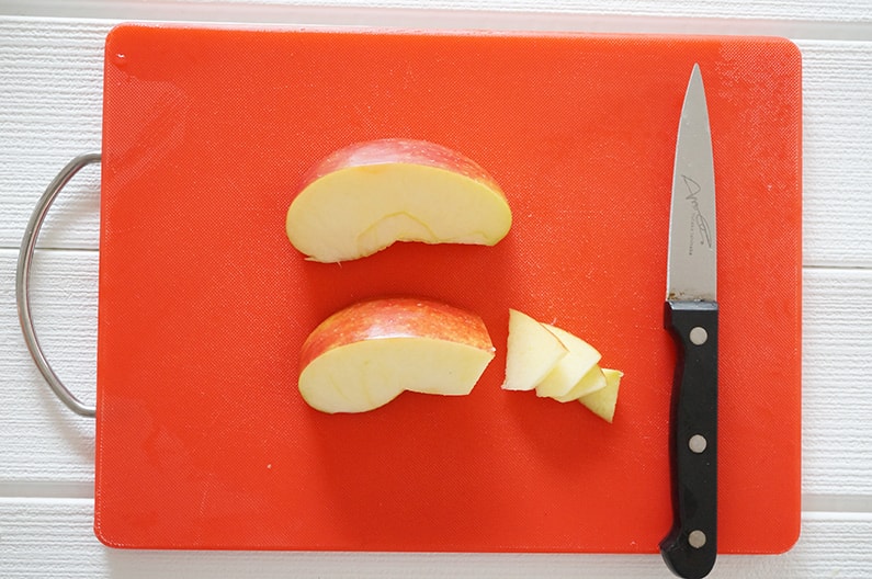 りんごのいちょう切りの切り方