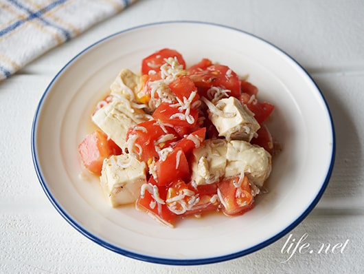 豆腐とトマトのしらすポン酢和えのレシピ。簡単で絶品です。