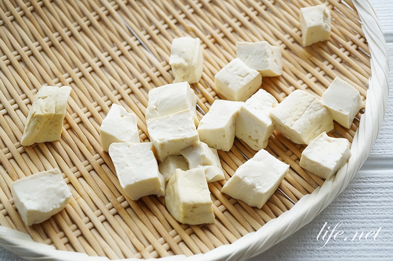 豆腐とトマトのしらすポン酢和えのレシピ。簡単で絶品です。
