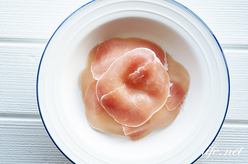 生ハム丼のバズレシピ。世界一受けたい授業で話題、たれがポイント。