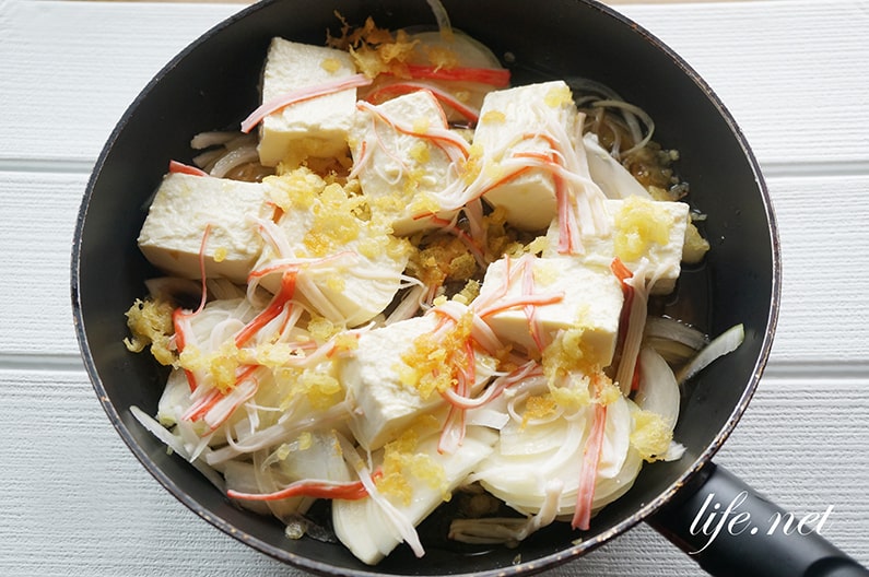 豆腐の親子丼風のレシピ。ヒルナンデスで話題のヘルシー豆腐卵とじ。