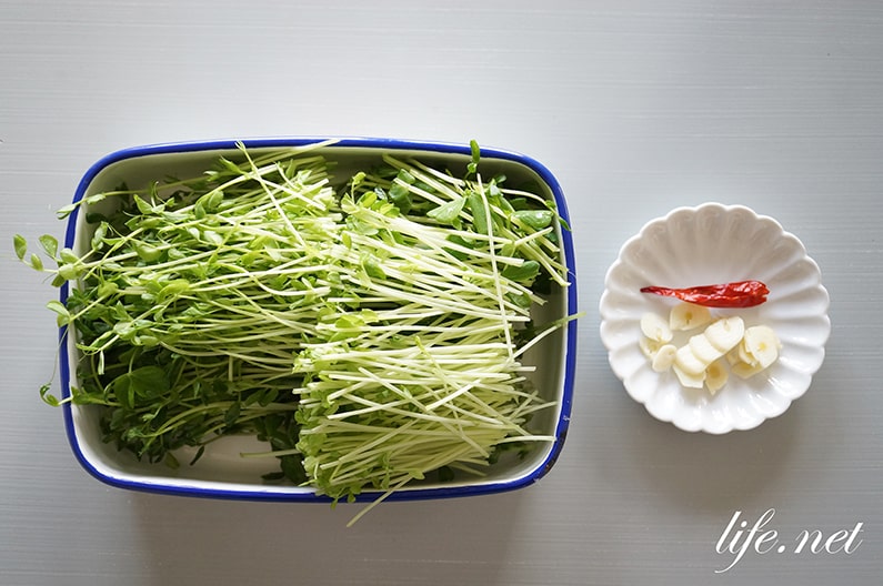 男子ごはんの豆苗の青菜炒めの作り方。中華の人気レシピ！