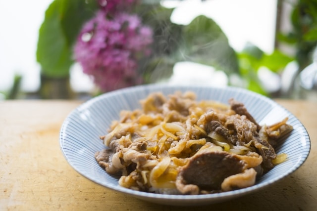 大原千鶴さんの牛肉と大根の塩いり煮のレシピ。きょうの料理で紹介。