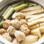 鶏団子鍋のレシピ。ケンタロウさんの絶品肉団子鍋。
