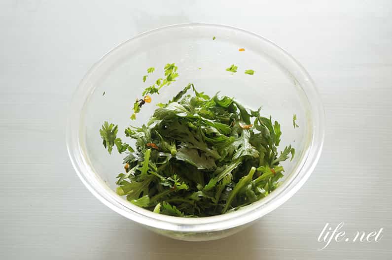 あさイチの春菊サラダのレシピ。簡単！桜エビとごま油で絶品に。