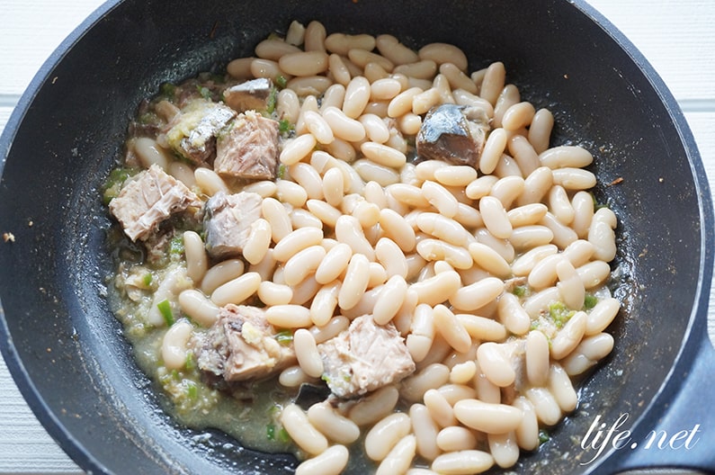 鯖缶と白インゲンの豆のスパイスカレーのレシピ。豆たっぷり！