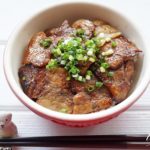 ケンミンショーの豚丼のレシピ。北海道の人気ご当地料理。
