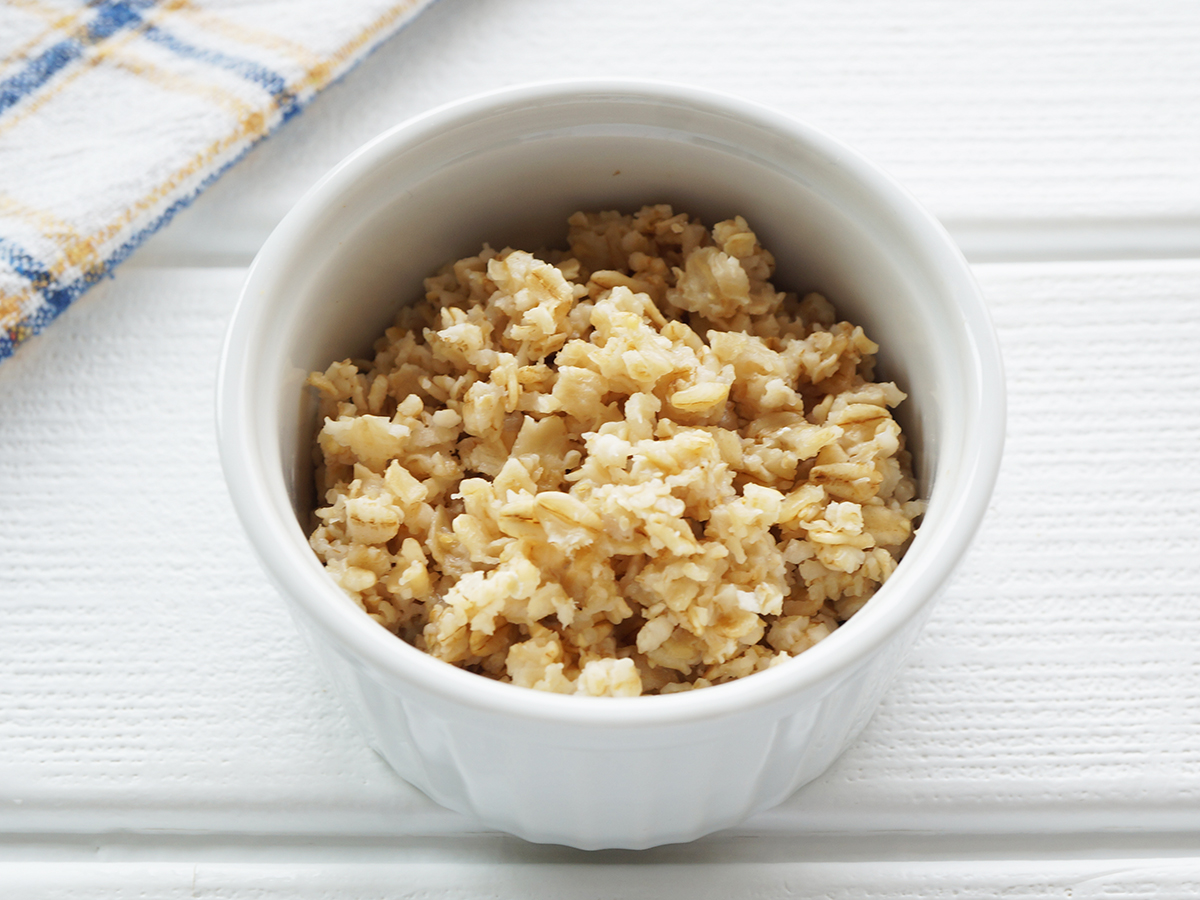 麦 オートミール 違い オーツ オートミールを米や玄米と徹底比較！ 栄養素やコスパの違いについて