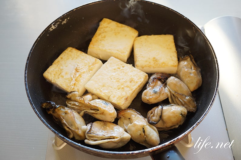 志麻さんの豆腐ステーキ牡蠣ソースのレシピ。フライパン1つで簡単！